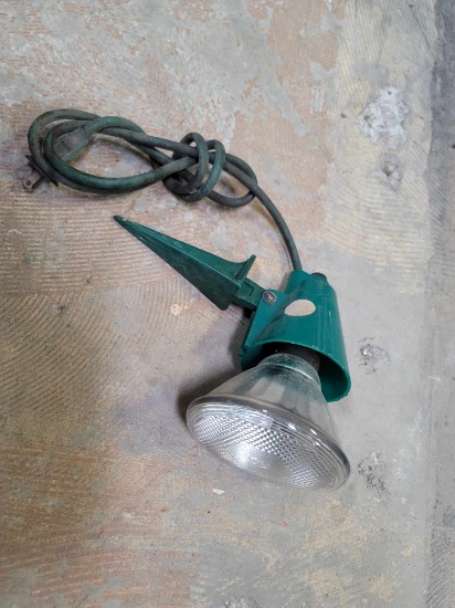 Outdoor floodlight with lawn spike and cord