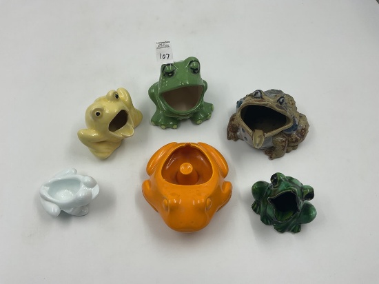 6 frog ashtrays