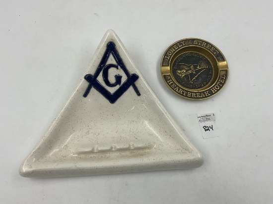 Vintage free mason porcelain - heartbreak hotel