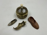 Ornate spin ashtray - 1 resin shoe - 2 metal shoes