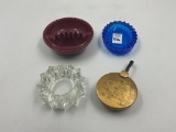 4 vintage ashtrays - m3in and 4in