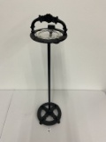 Iron smoking stand