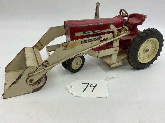 ERTL International 544 w/loader 1:16