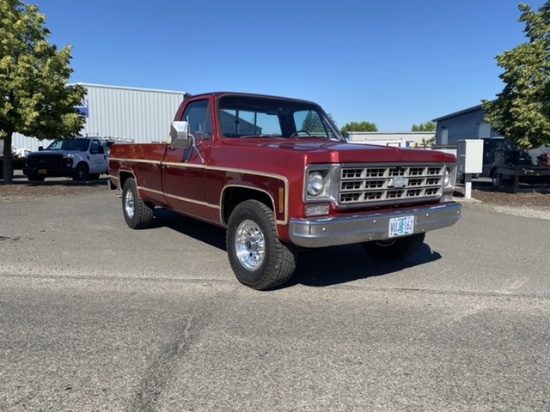 1977 Chevrolet C20 pickup Camper Special