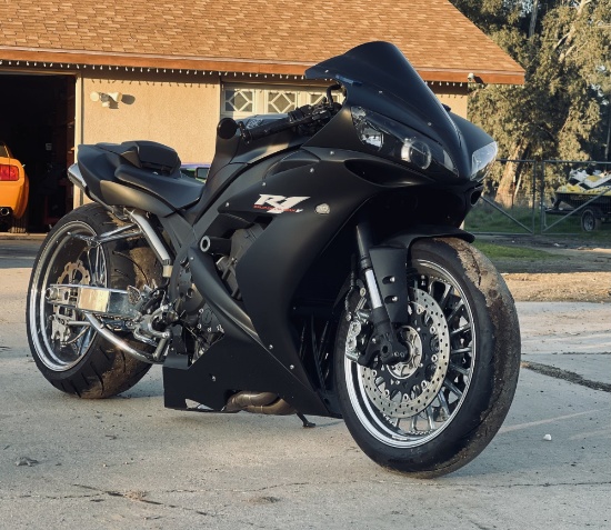 2005 Yamaha R1 Motorcycle