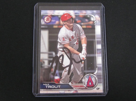 MIKE TROUT SIGNED TRADING CARD WITH PRO CERT COA