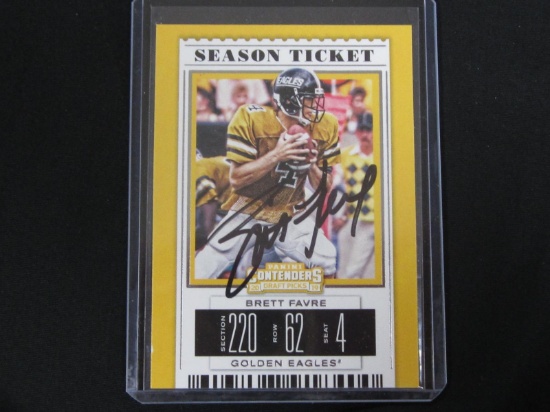 BRETT FAVRE SIGNED TRADING CARD WITH RED CARPET COA