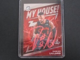 DAMIAN LILLARD SIGNED TRADING CARD WITH FSG COA