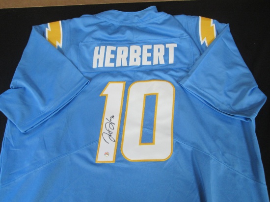 Justin Herbert San Diego Chargers Signed Jersey Certified w COA