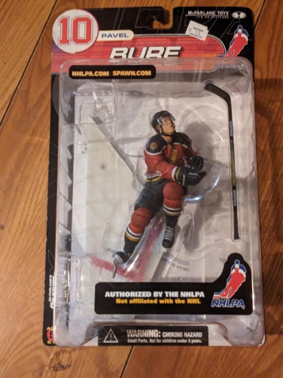 sealed Pavel Bure #10 McFarlane Toys Sports Picks Series 2 2000 NHLPA