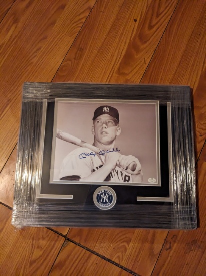 Mickey Mantle autographed framed picture with coa