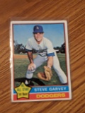 1976 Topps Set Break #150 Steve Garvey Los Angeles Dodgers Baseball Card-