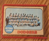 1968 Topps Set-Break #168 Dodgers Team