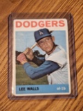 Vintage 1964 Topps BASEBALL Trading Card #411 LEE WALLS Dodgers Outfield
