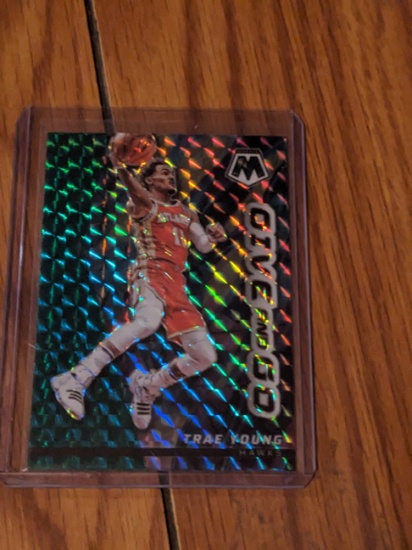2022-23 Panini Mosaic Give And Go Trae Young Green #4 Hawks