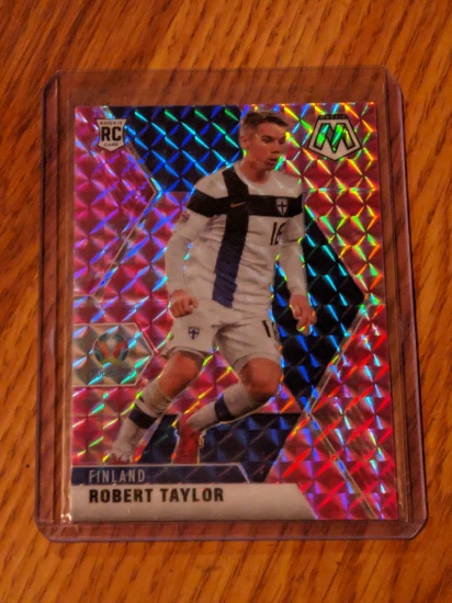 Robert Taylor RC 2021 Panini Mosaic Euro Soccer #47 Mosaic Camo Pink Prizm