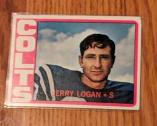 1972 TOPPS Vintage Football Trading Card #31 - JERRY LOGAN, Baltimore Colts