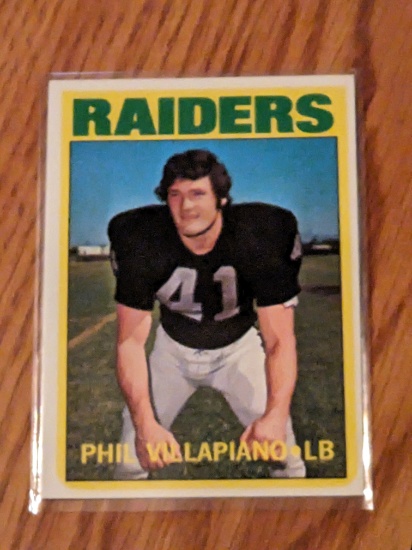 1972 Topps Phil Villapiano football Eagles card #108