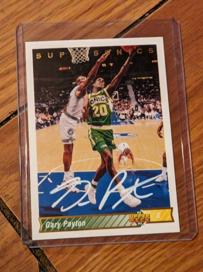 Gary Payton autographed card w/coa