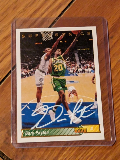 Gary Payton autographed card w/coa