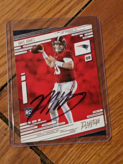 Mac Jones autographed card w/coa