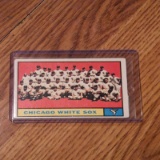 1961 Topps # 7 White Sox's Team Card.