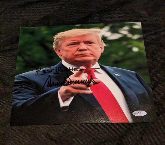 Donald Trump autographed 8x10 photo with coa