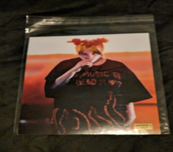 Billie Eilish Signed 8x10 Photo with coa