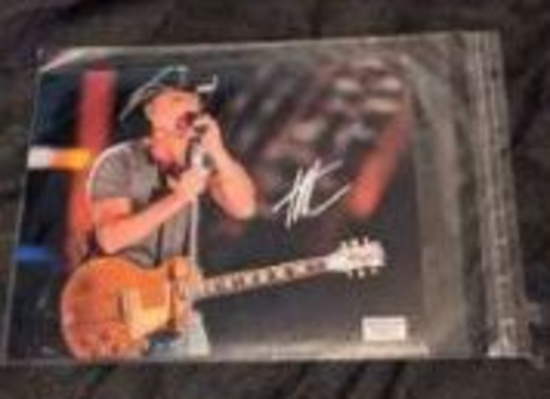 Tim McGraw autographed 8x10 photo with coa
