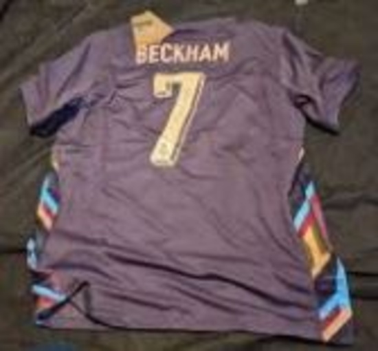 David Beckham Autographed Soccer/ Futbol Jersey with coa