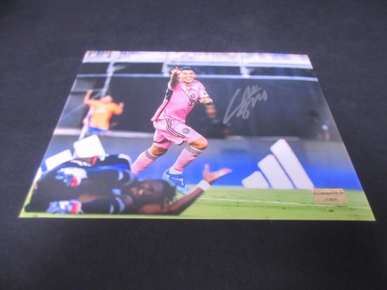 Luis Suarez Signed Soccer 8x10 Photo W/Coa