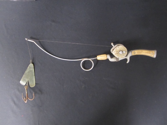 ANTIQUE STUB CASTER ICE FISHING POLE