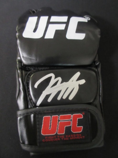 KHABIB NURMAGOMEDOV SIGNED UFC GLOVE COA