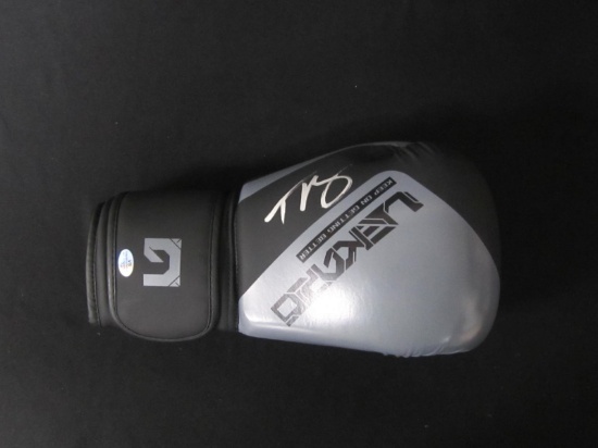 TYSON FURY SIGNED BOXING GLOVE WITH COA