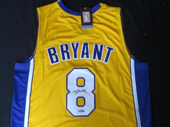 KOBE BRYANT SIGNED LAKERS JERSEY WITH COA