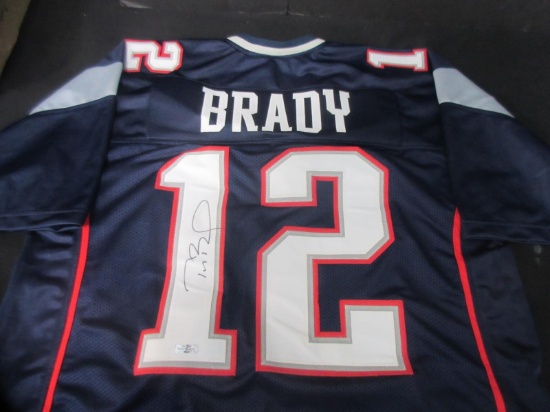 TOM BRADY SIGNED PATRIOTS JERSEY WITH COA