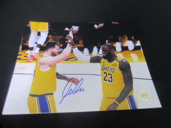 LUKA DONCIC SIGNED 8X10 PHOTO WITH COA