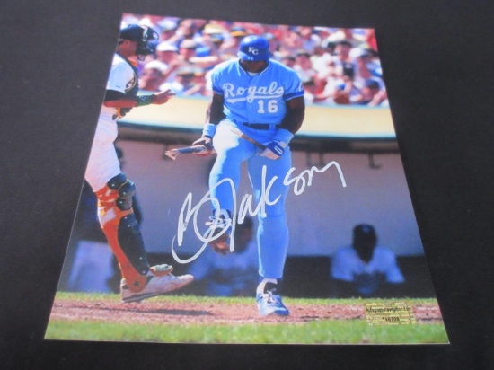 BO JACKSON SIGNED 8X10 PHOTO WITH COA