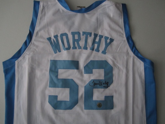 JAMES WORTHY SIGNED TAR HEELS JERSEY WITH COA