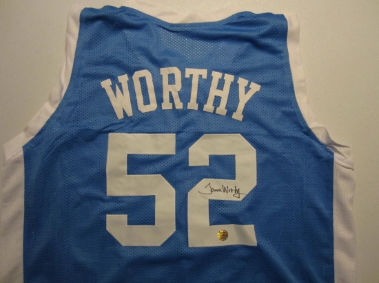 JAMES WORTHY SIGNED TAR HEELS JERSEY WITH COA