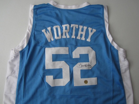 JAMES WORTHY SIGNED TAR HEELS JERSEY WITH COA
