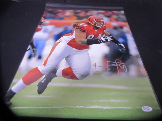 DOMATA PEKO SIGNED 16X20 PHOTO BENGALS COA