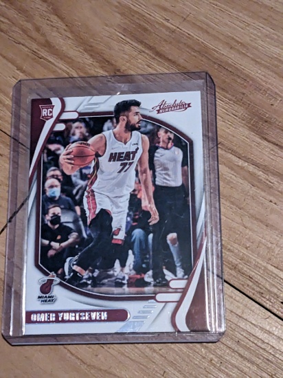 2021-22 Panini Chronicles - Absolute #232 Omer Yurtseven (RC)
