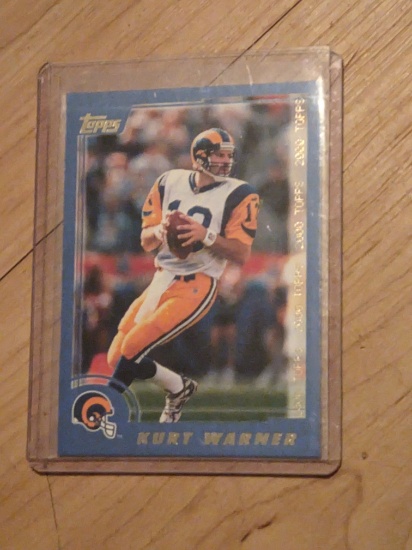 2000 TOPPS KURT WARNER FOOTBALL CARD #1