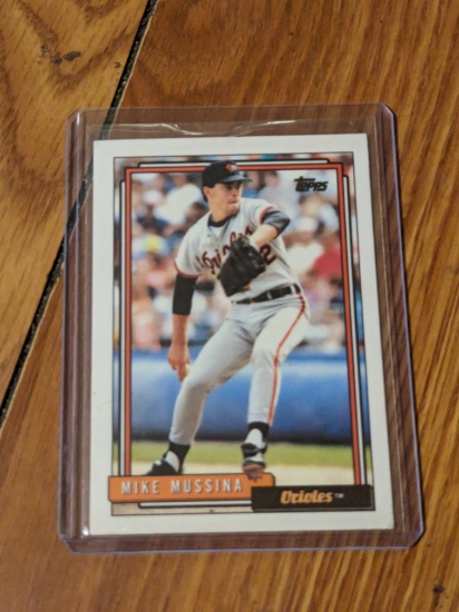 1992 Topps #242 Mike Mussina Baltimore Orioles