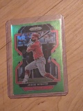 100/129 2022 Panini Prizm #128 Jesse Winker Lime Green Prizm Cincinnati Reds