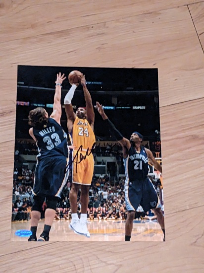 Kobe Bryant autographed 8x10 photo with coa