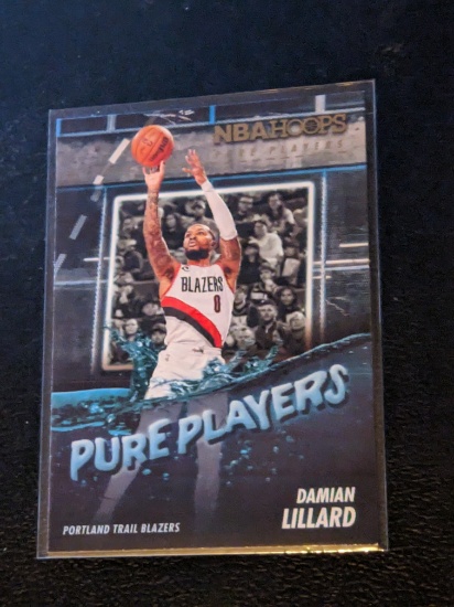 2023-24 Hoops #7 Damian Lillard Pure Players Holo Portland Trail Blazers