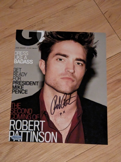 Robert Pattinson autographed 8x10 photo with coa