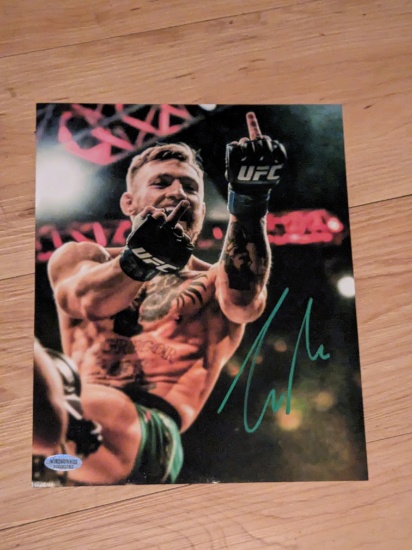 Connor Mcgregor"the notorious" autographed 8x10 photo with coa